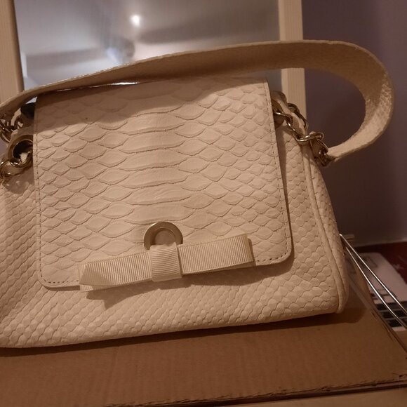 Banana republic handbag - Picture 2 of 2